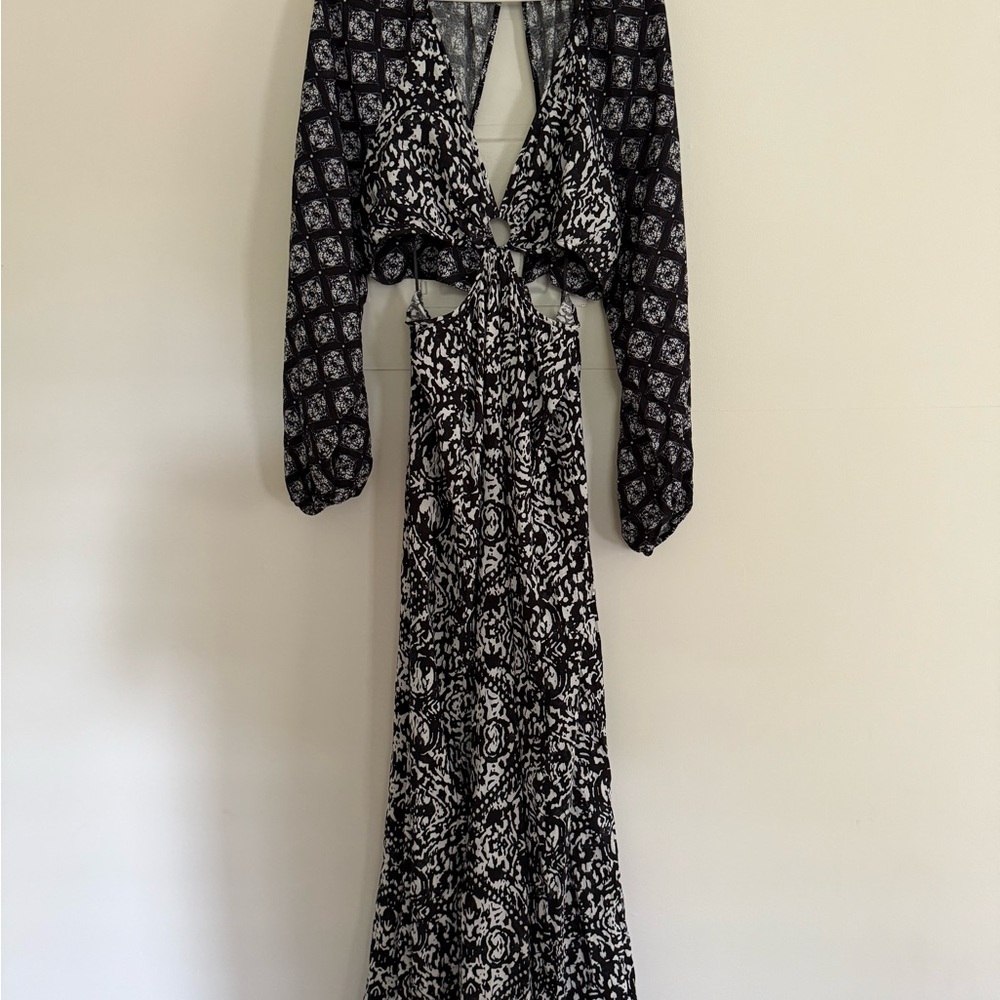 A&F Long-Sleeve Plunge Cutout Maxi Dress